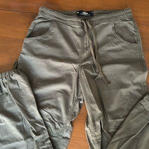 Hollister Women’s size medium jogger pants
